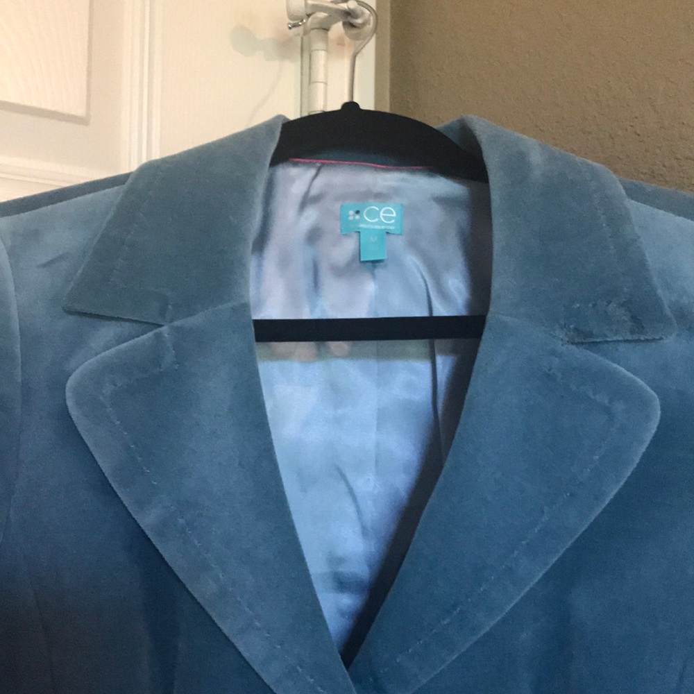 Velvet Light Blue Jacket 💙 - Picture 3 of 7